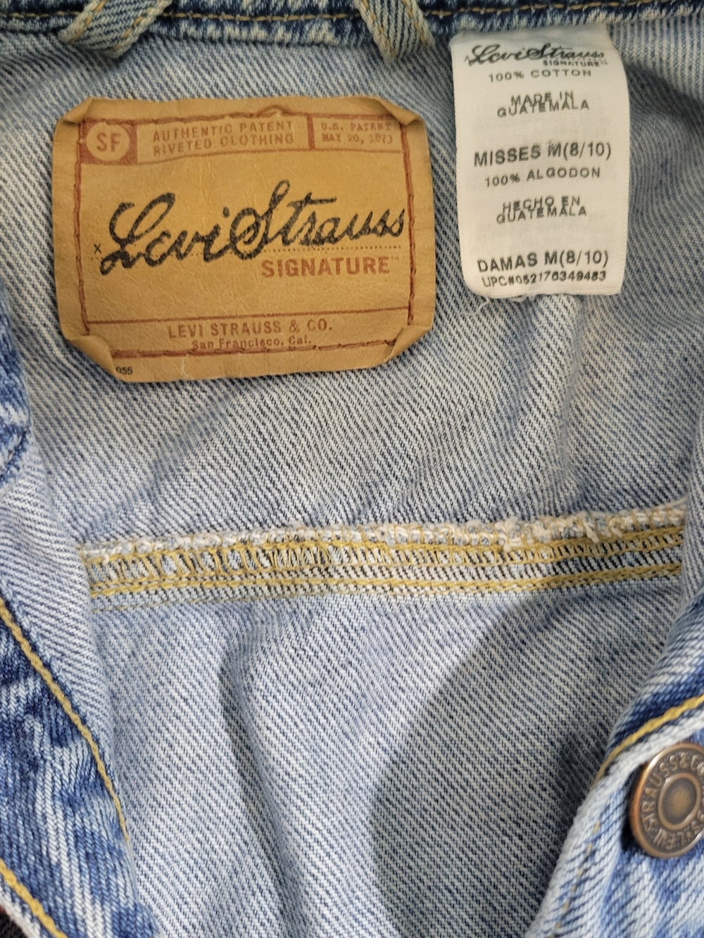 Levi's Light Wash Blue Denim Vest - Picture 2 of 4